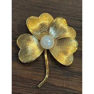 Vintage Wells 14k G.F. Shamrock Brooch Faux Pearl Center Lucky Clover Design
